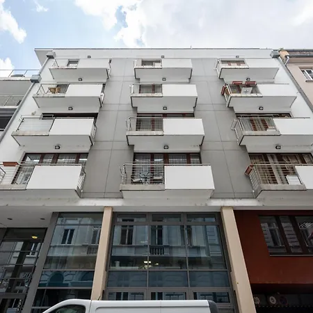 Of Serenity - 2 Bdr, Free Parking And Terrace *