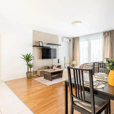 Of Serenity - 2 Bdr, Free Parking And Terrace Apartament Budapeszt