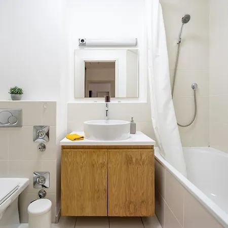 Apartament Of Serenity - 2 Bdr, Free Parking And Terrace Budapeszt
