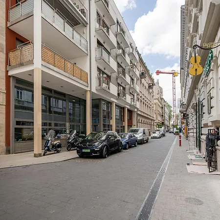 Apartament Of Serenity - 2 Bdr, Free Parking And Terrace Budapeszt